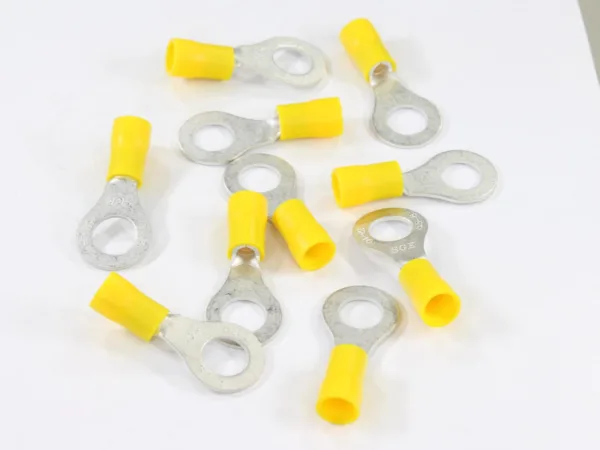KOŃCÓWKA OCZKOWA M8 IZOLOWANA 8,4mm 4-6mm KPL. 10szt.