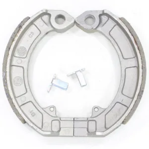 SZCZĘKI HAMULCOWE TYŁ PIAGGIO VESPA PX 50-125 150x24mm RMS
PASUJĄ DO MODELI: LML-NV/ORIGINALE/STAR/T5 PIAGGIO-VESPA FL/VESPA N/VESPA PK/VESPA PX/VESPA PXE